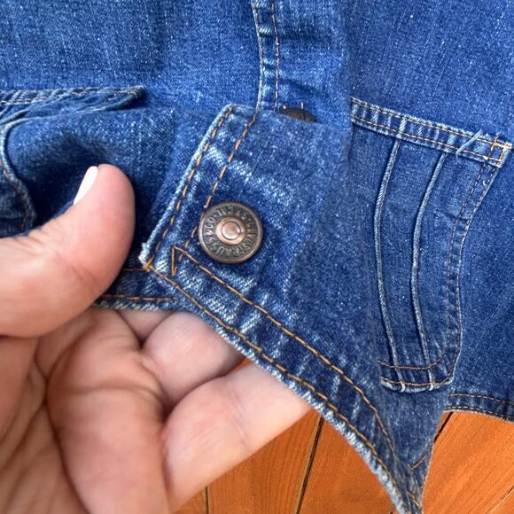 Vintage Levi's Womens Denim Western Vest Button Front Blue Sleeveless M - Picture 7 of 8